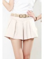 falda blanca con cinturon